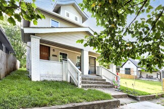 Building Photo - 414 N Temple Ave