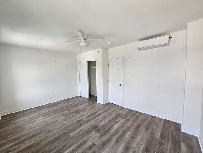 Building Photo - 4136 Mantua Ave