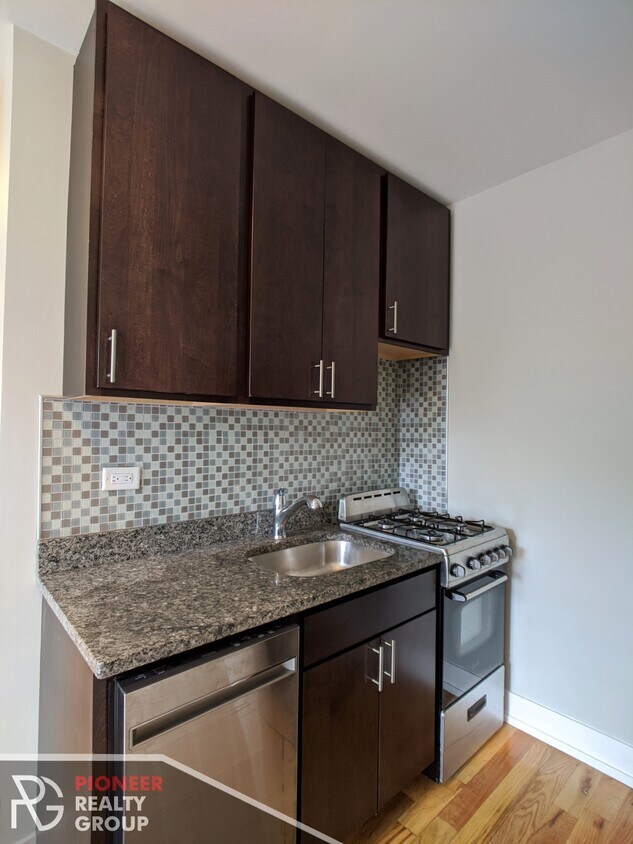 Foto principal - 2850 N Mildred Ave