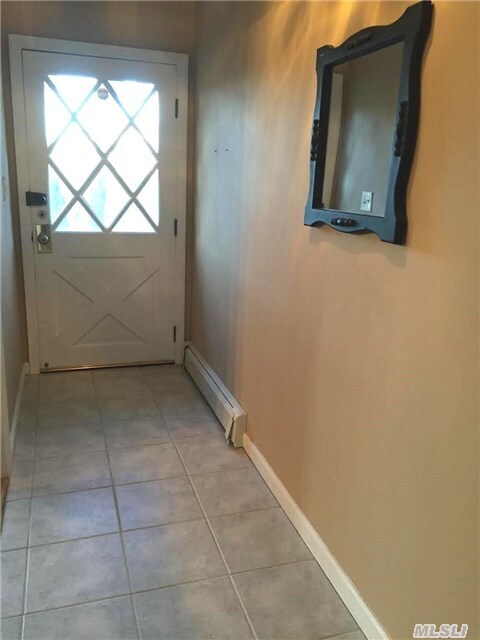 Foto del edificio - 256 Sheep Pasture Rd