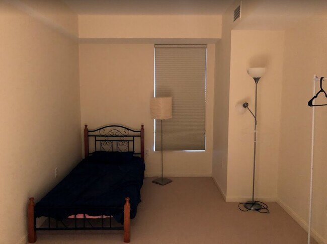Segunda habitación - 10 Nouvelle Way