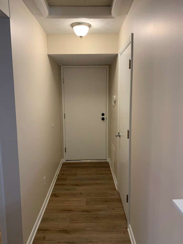 Front Door - 533 Aspen Glen Dr