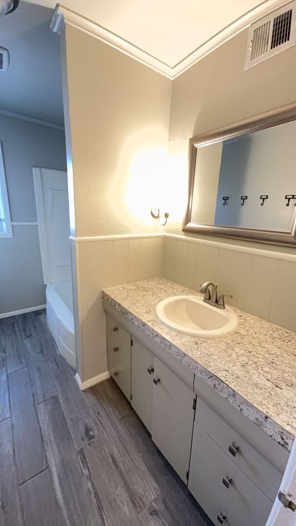 Foto del edificio - 2913 W Longview Dr