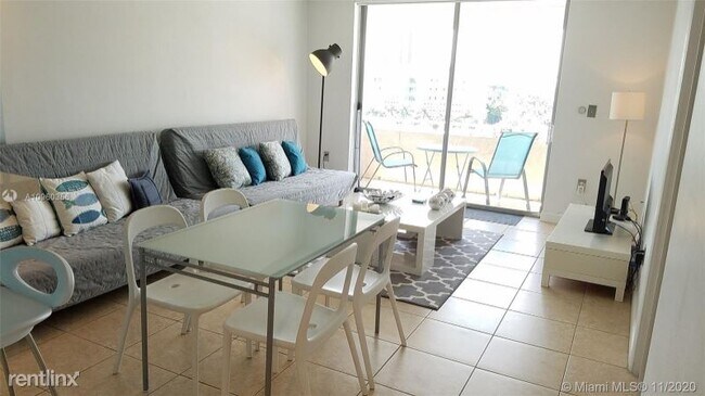 Building Photo - 1 br, 1 bath Condo - 465 Ocean Dr