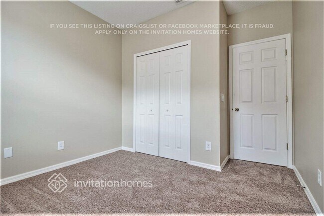 Foto del edificio - 662 Cressa Cir