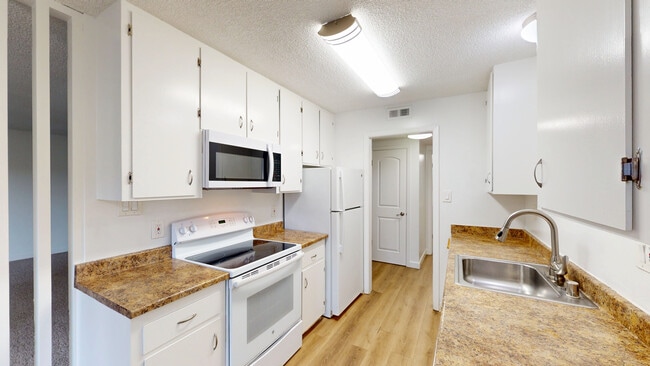 Photo - 827 Las Gallinas Ave Apartment