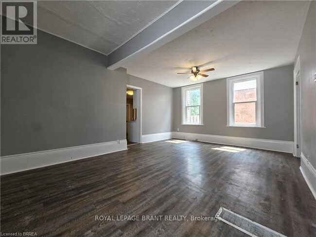Building Photo - 109 Sydenham St