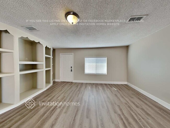 Building Photo - 17435 N 29th Ave