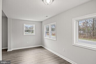 Building Photo - 467 W Atlantic Ave