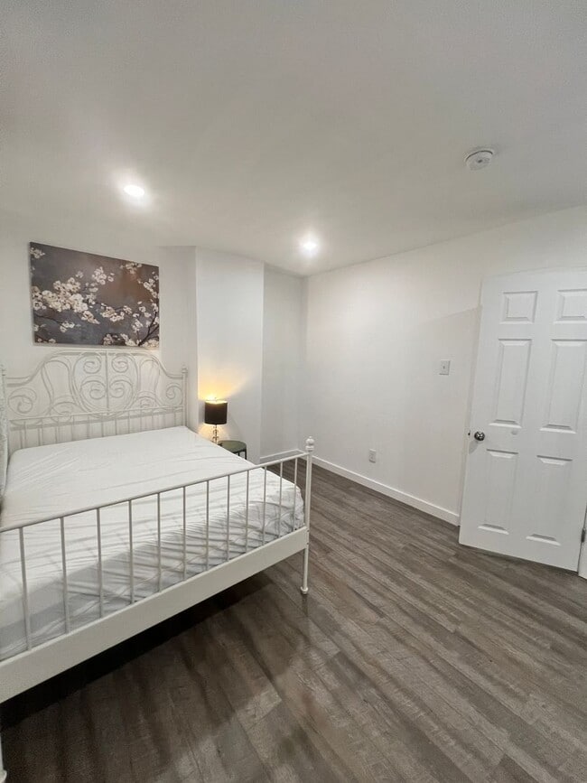 Photo - 3727 Wallace St Apartment