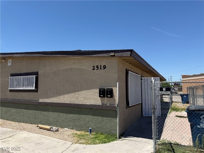 Building Photo - 2519 N McCarran St