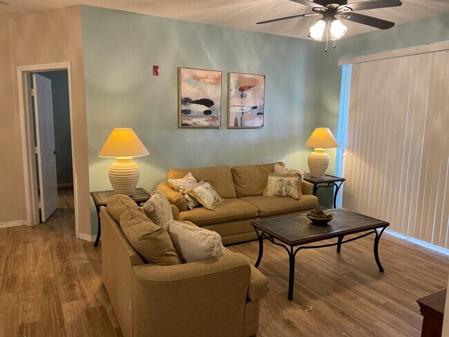 Sofás cama Ethan Allen completamente nuevos. - 8815 Dunes Ct