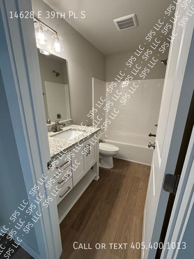 Foto del edificio - 14628 E 39th Pl S