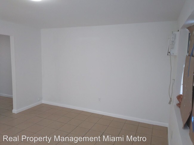 Foto del edificio - 1610 NW 59th St