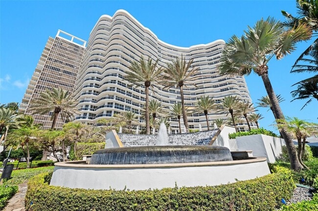 Foto del edificio - 9601 Collins Ave