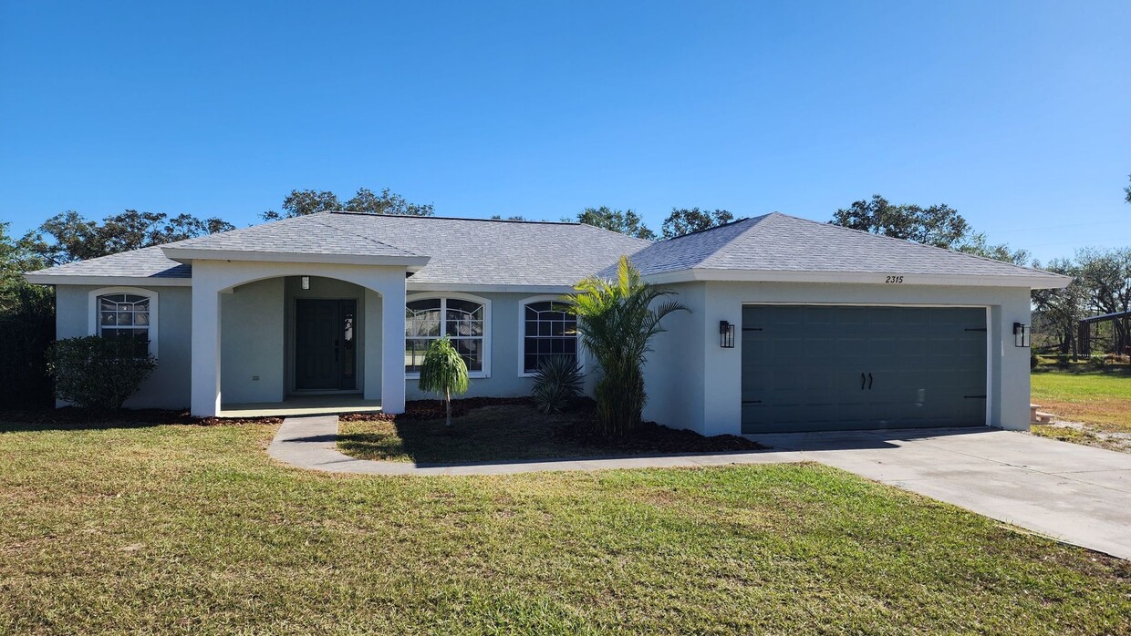 Primary Photo - 3/2 Home in Myakka with ACERAGE/ POOL