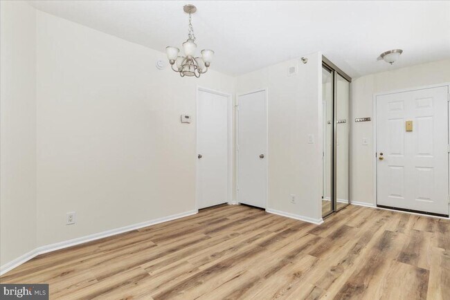 Foto del edificio - 900 N Stafford St