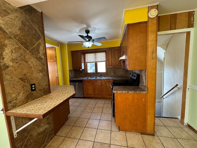 Foto del edificio - 3034 13th St NW