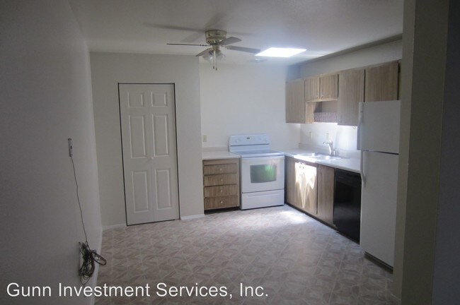 Building Photo - 3 br, 1 bath House - 1009 Baywood Unit C