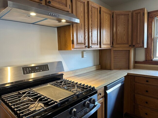 Foto del edificio - 74 Governor Winthrop Rd