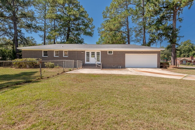 Building Photo - 201 Roberts St