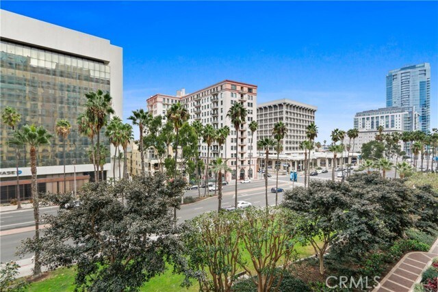 Building Photo - 488 E Ocean Blvd