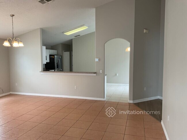 Foto del edificio - 323 Shady Oak Loop