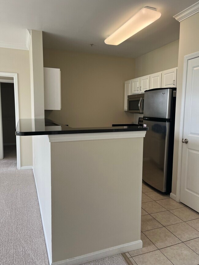Kitchen - 903 Providence Pl