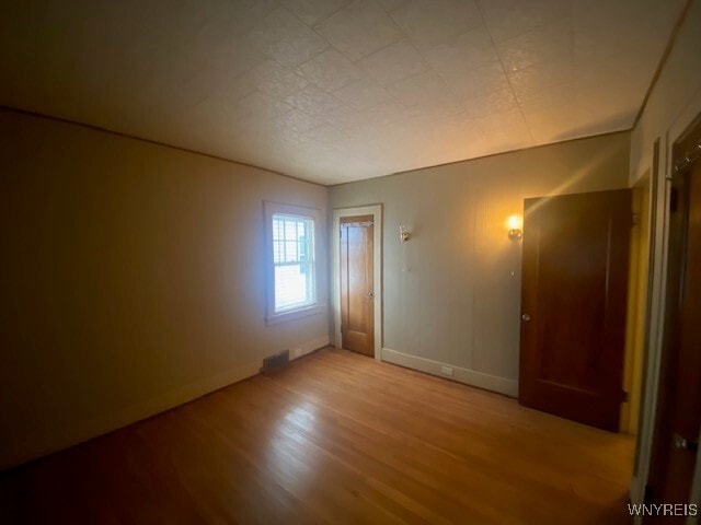 Building Photo - 27 Henley Rd