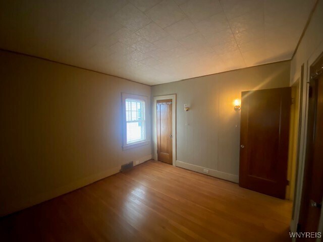 Foto del edificio - 27 Henley Rd