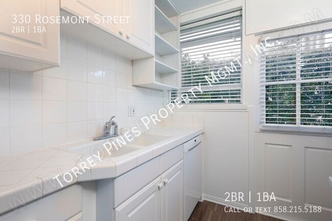 Building Photo - 330 Rosemont St