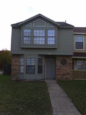 Foto principal - 1366 Old Jamestown Ct
