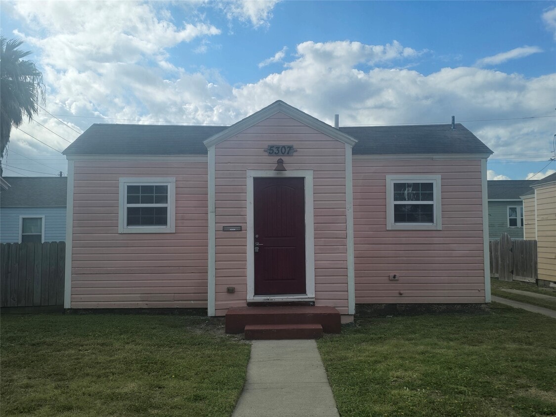 Primary Photo - 5307 O Ave