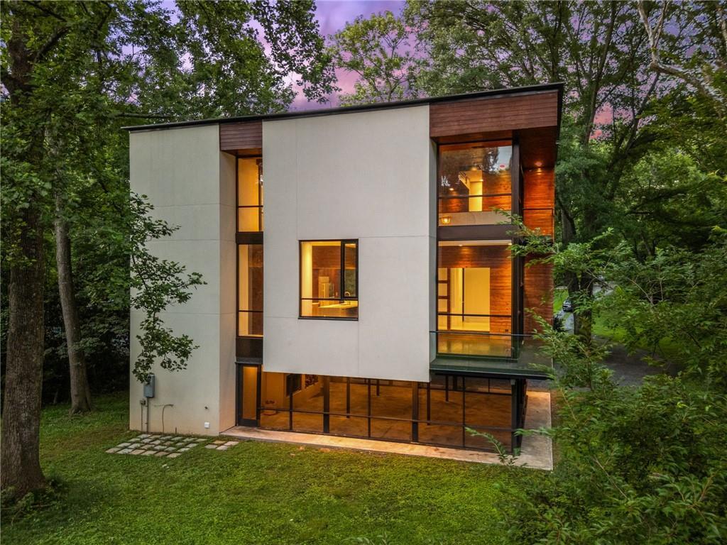 Primary Photo - 2105 Fairhaven Cir NE