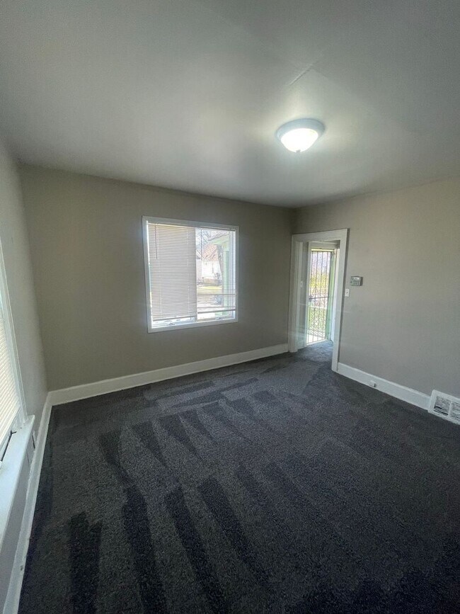 Foto del edificio - 4661 N 38th St