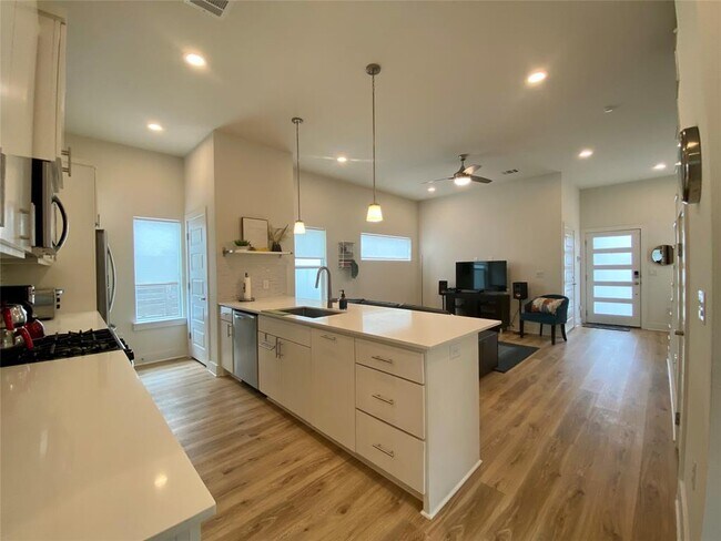 Foto del edificio - 1209 E St Johns Ave