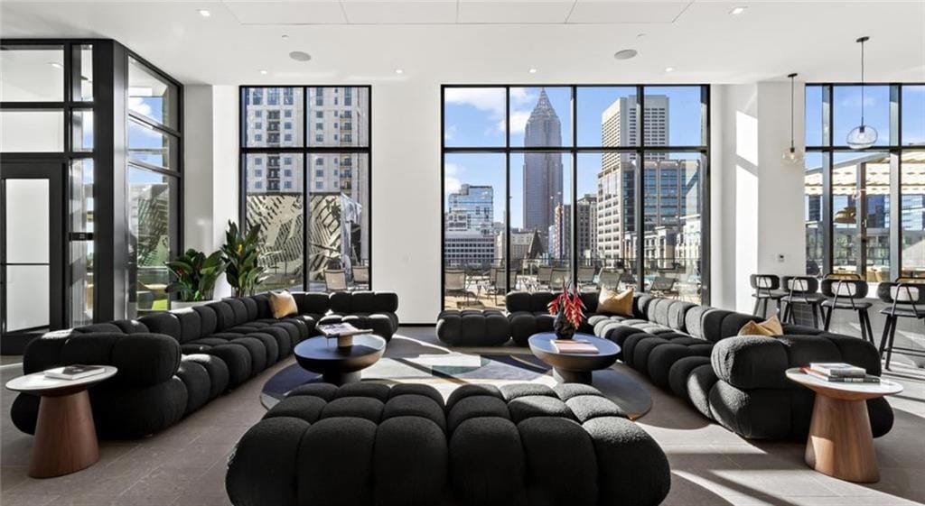 Foto principal - 811 Peachtree St NE