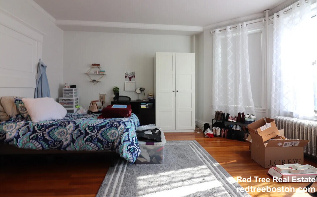 Primary Photo - 175 Harvard St