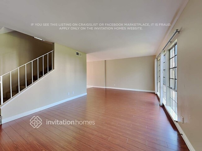 Foto del edificio - 1974 Glenoaks Ave