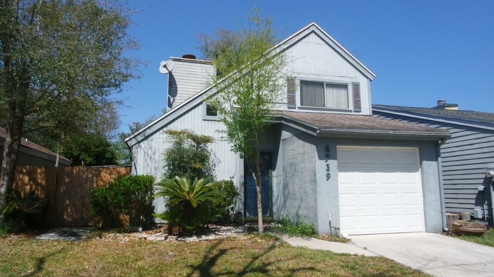 Primary Photo - Great 1 bedroom/ 2 bath home with large loft