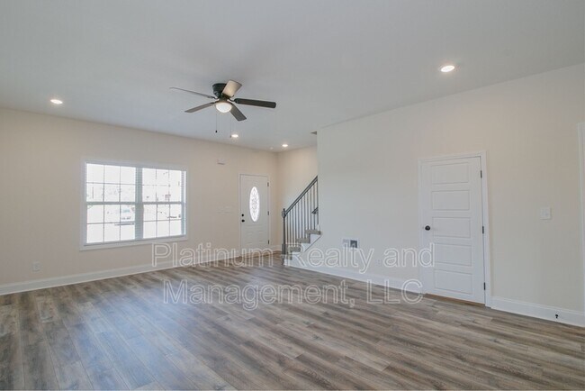 Foto del edificio - 550 Peachers Mill Rd