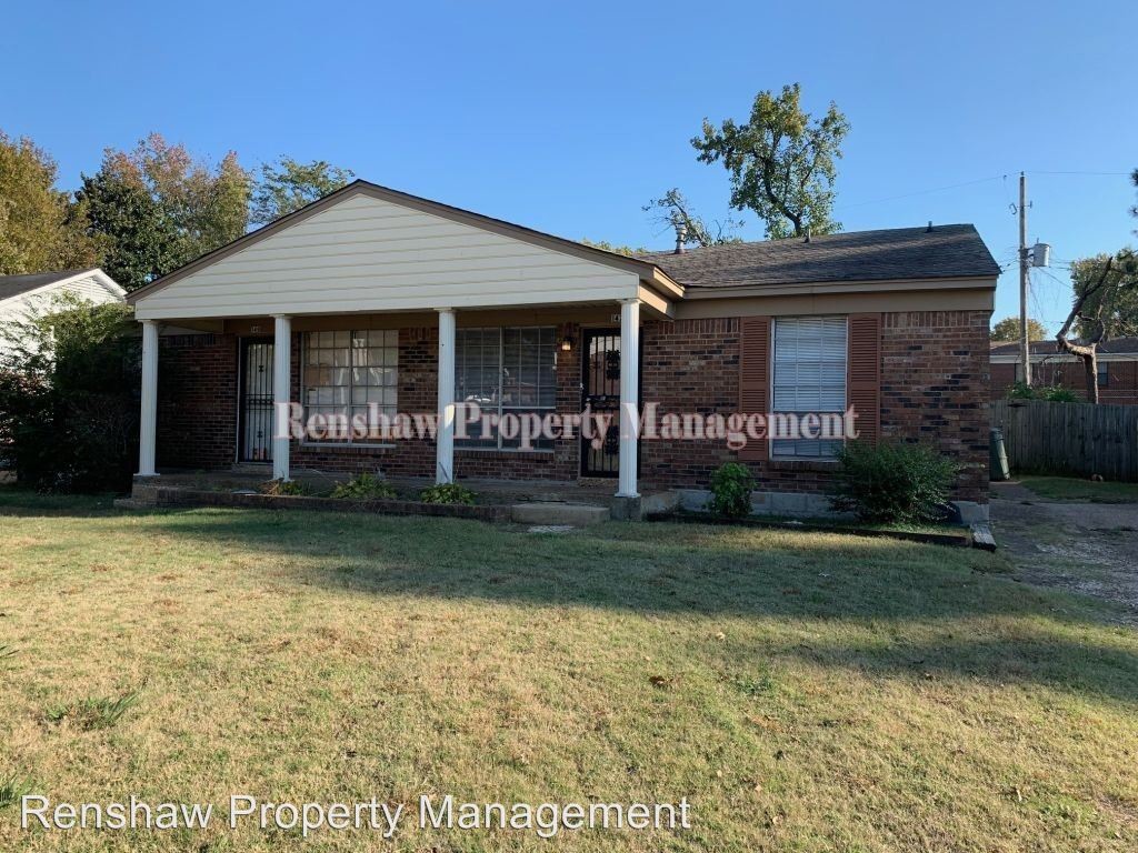 Primary Photo - 2 br, 1.5 bath House - 147 Hillview Ave.