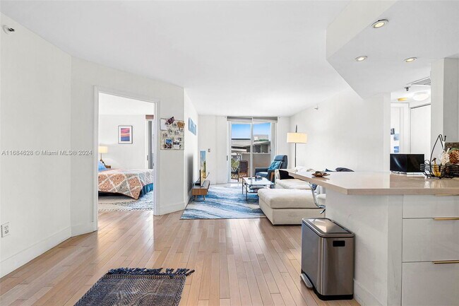 Photo - 1621 Bay Rd Apartment