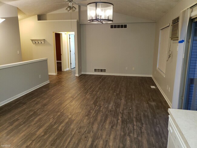 Building Photo - 2 br, 1.5 bath  - 7191 Walnut Ave Walnut 7191