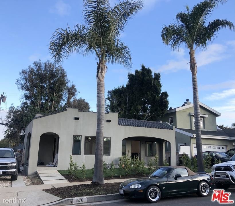 Foto principal - 3 br, 2.5 bath Condo - 676 Las Lomas Ave