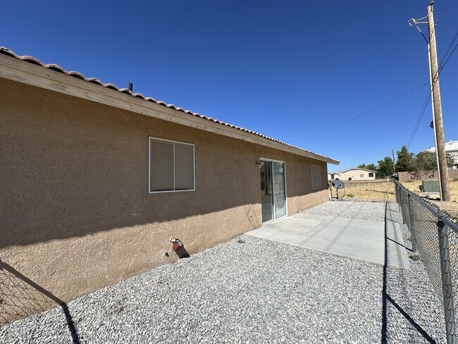 Building Photo - 1081 Jubilee Ct