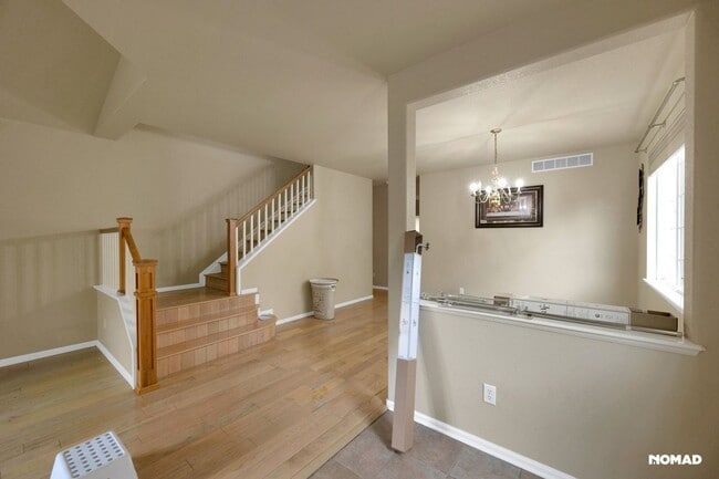 Building Photo - Spacious 4BR House in Aurora