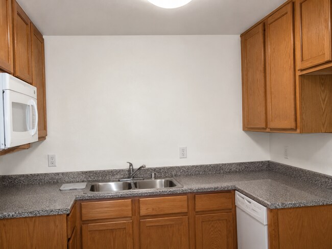 Foto del edificio - Home for Rent in Sacramento, CA 95842