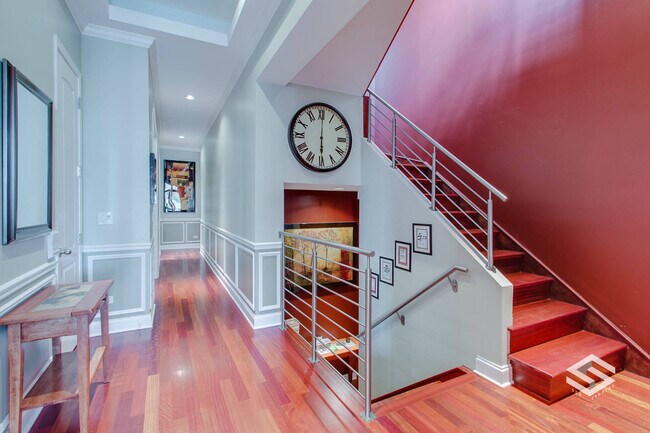 Foto del edificio - 1419 W Chicago Ave