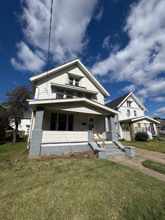 Building Photo - 367 E Glenwood Ave